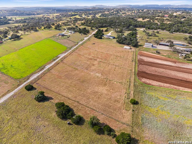 22B Cravey Rd Boerne, TX 78006