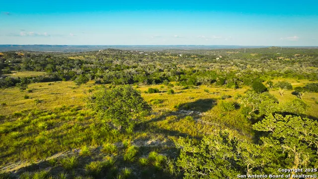 FAR HILLS RANCH Tract 4 Comfort, TX 78013