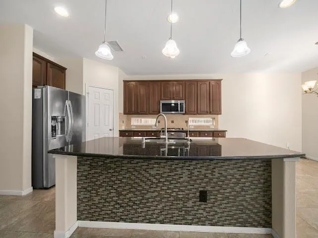3211 London Lane Missouri City, TX 77459
