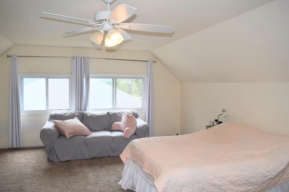 1080 Bellway Avenue Norton Shores, MI 49441