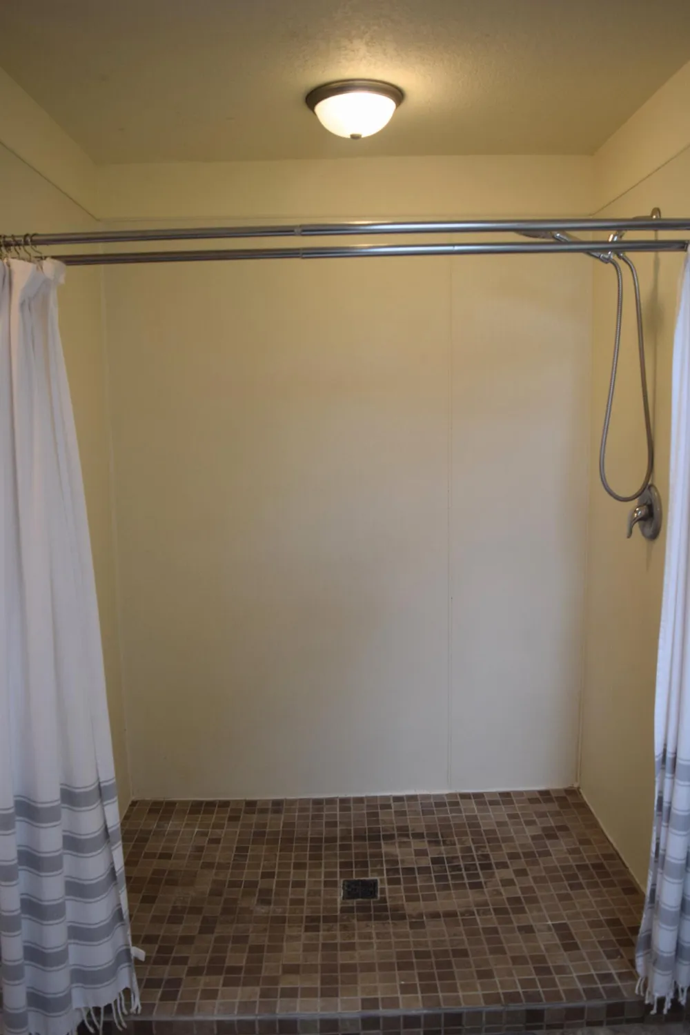 1080 Bellway Avenue Norton Shores, MI 49441
