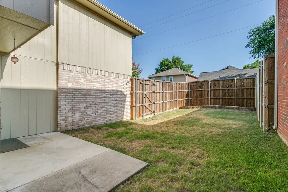 1754 Circle Creek Drive Lewisville, TX 75067