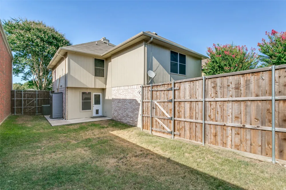 1754 Circle Creek Drive Lewisville, TX 75067
