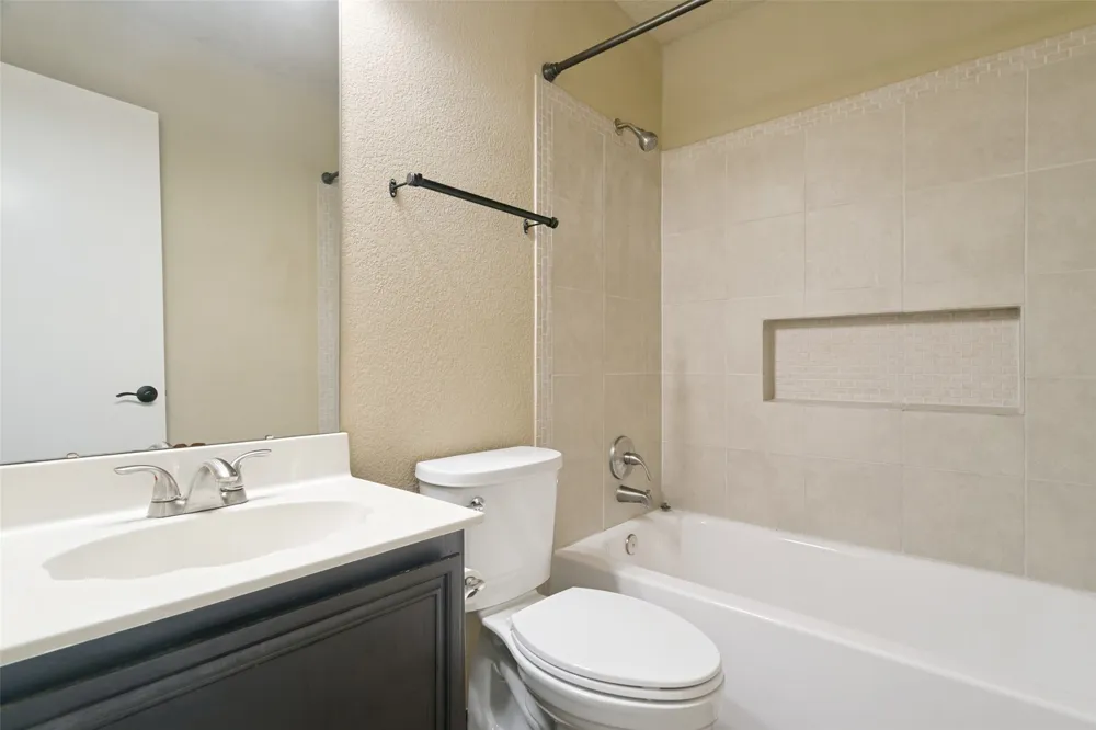 1754 Circle Creek Drive Lewisville, TX 75067