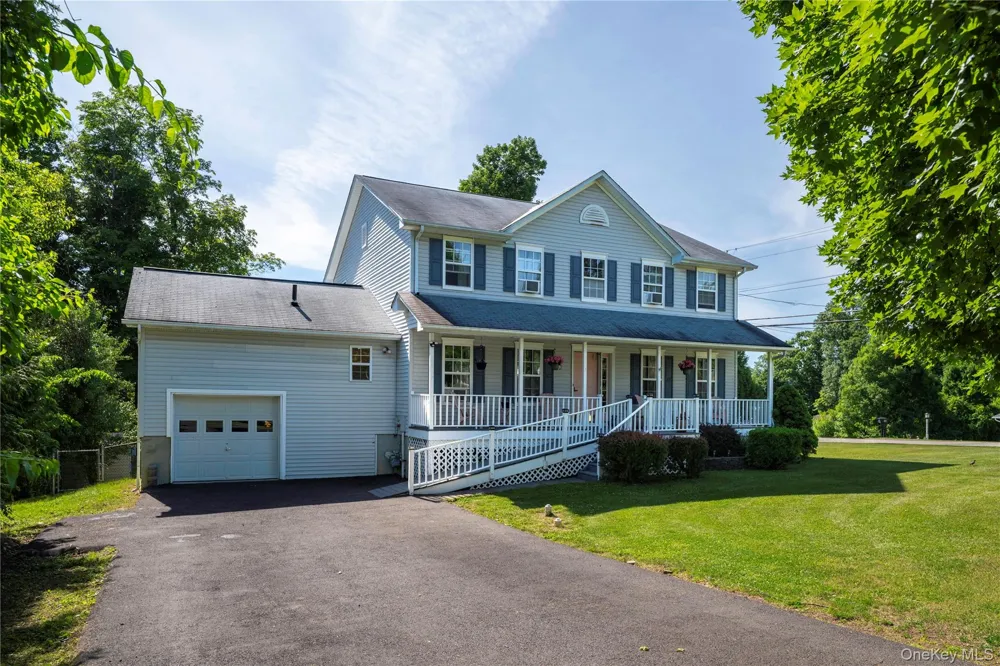 31 Briarwood Drive Wappingers Falls, NY 12590