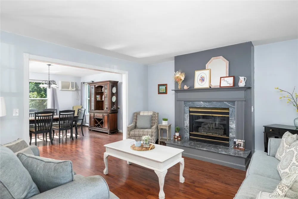 31 Briarwood Drive Wappingers Falls, NY 12590