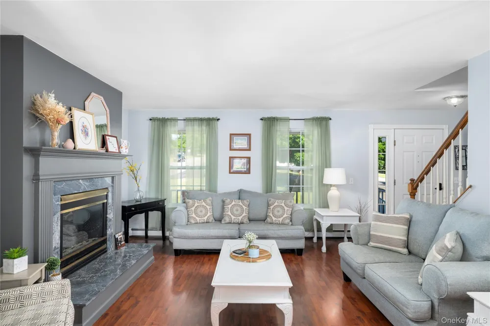 31 Briarwood Drive Wappingers Falls, NY 12590