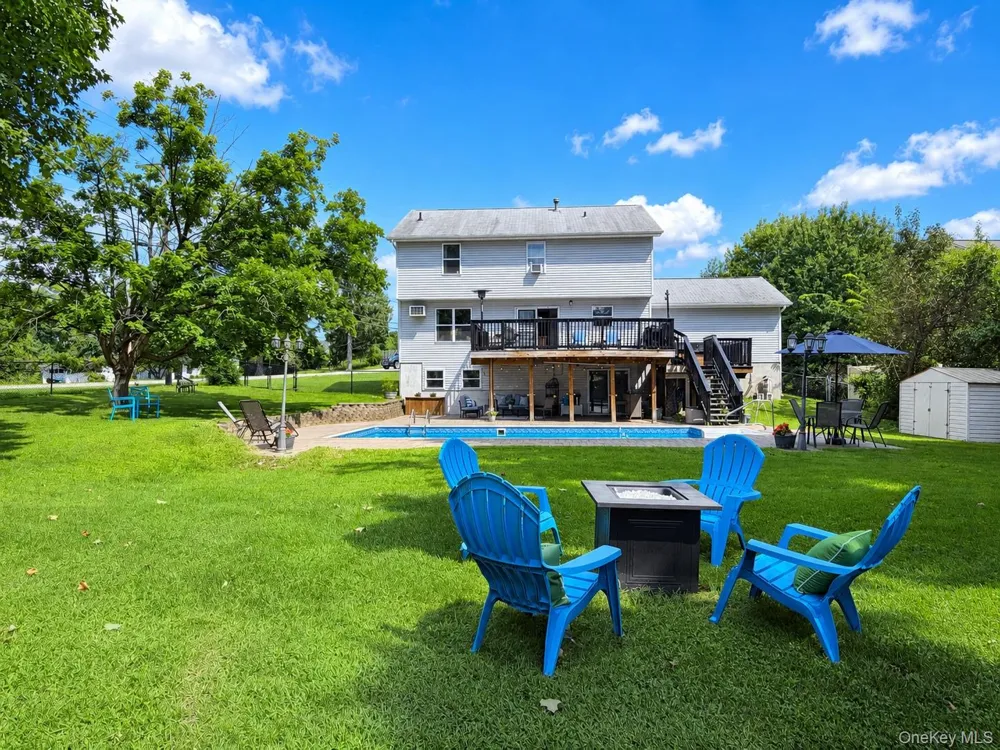 31 Briarwood Drive Wappingers Falls, NY 12590