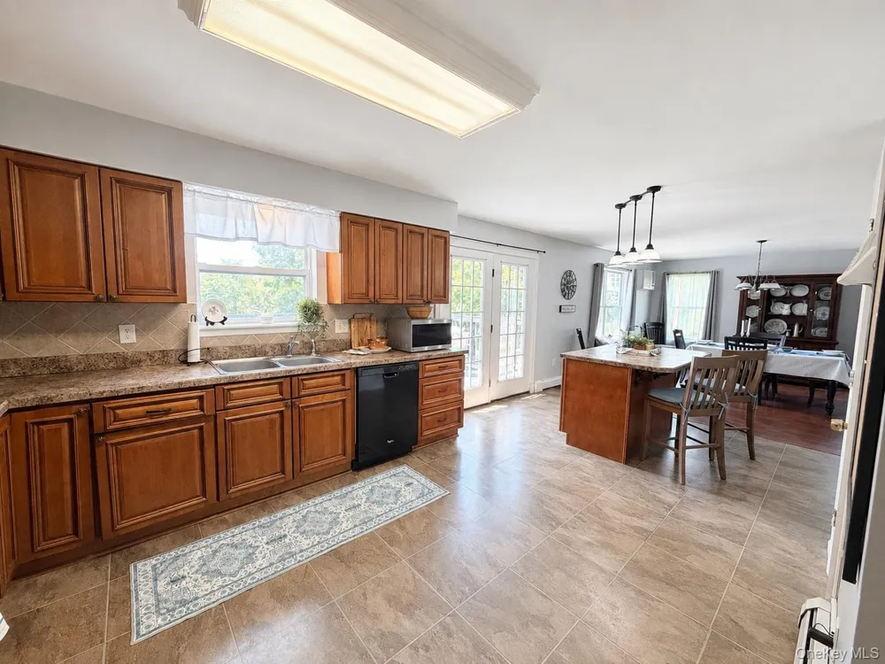 31 Briarwood Drive Wappingers Falls, NY 12590
