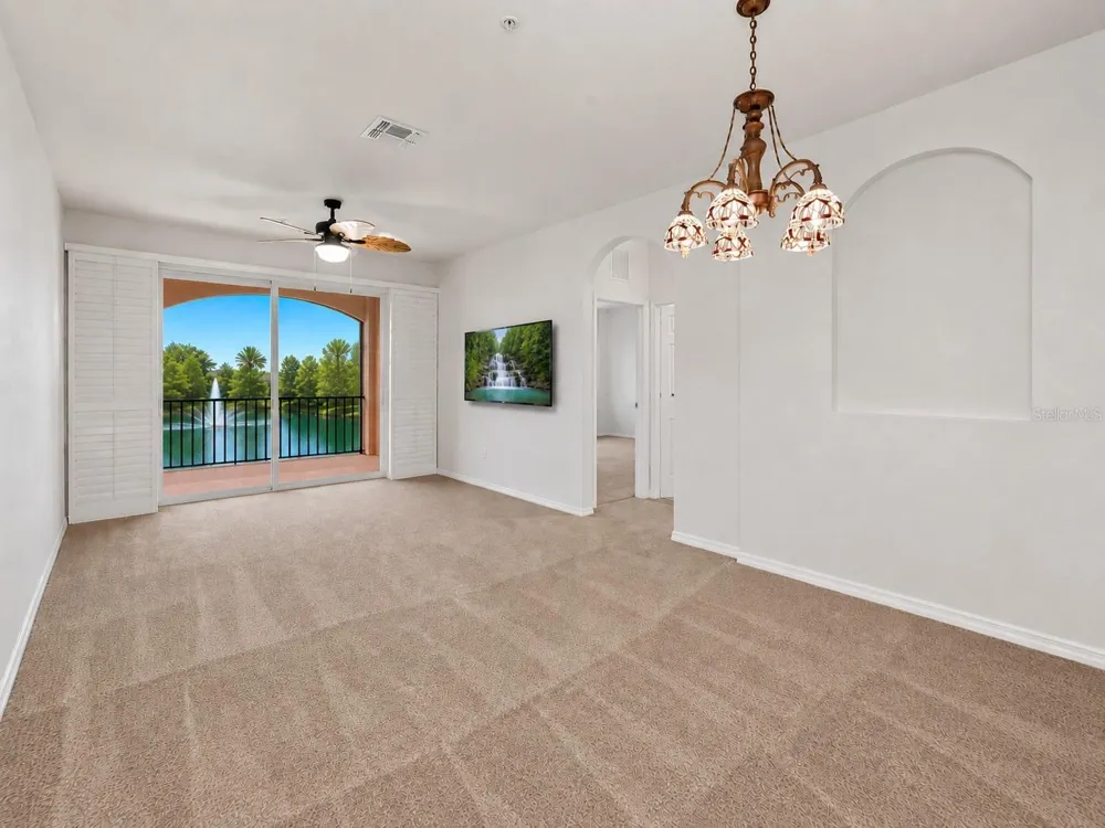 1357 VENEZIA COURT #303 Davenport, FL 33896