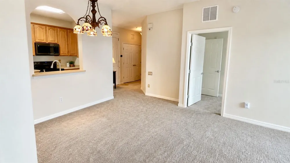 1357 VENEZIA COURT #303 Davenport, FL 33896