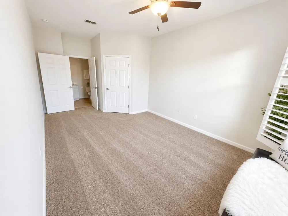 1357 VENEZIA COURT #303 Davenport, FL 33896