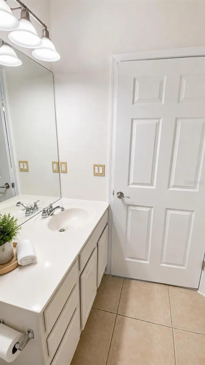 1357 VENEZIA COURT #303 Davenport, FL 33896
