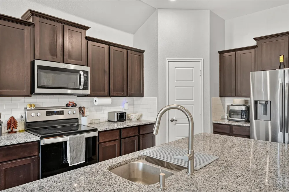 3008 Redwood Street Anna, TX 75409