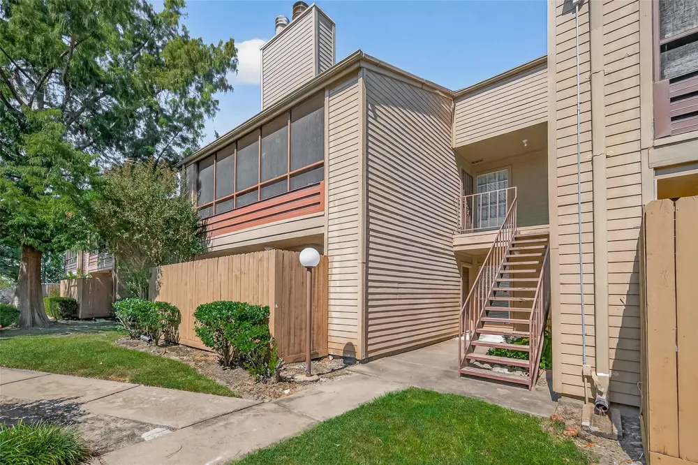 10555 Turtlewood Court #210 Houston, TX 77072