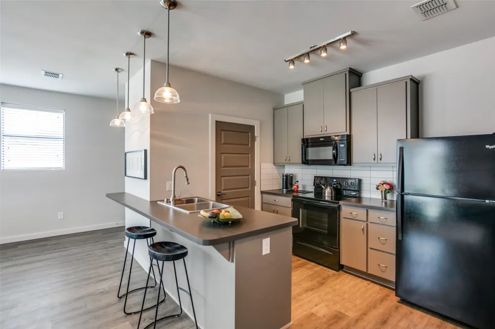 906 W Cannon Street #200 Fort Worth, TX 76104