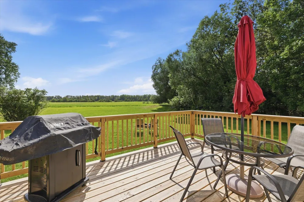 10062 Dart Road Meadowlands, MN 55765