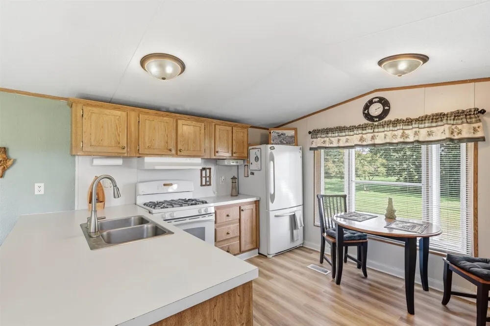 10062 Dart Road Meadowlands, MN 55765