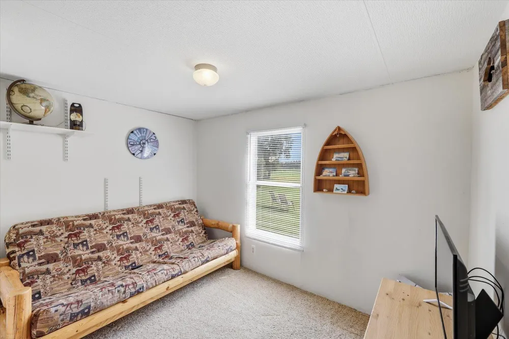 10062 Dart Road Meadowlands, MN 55765