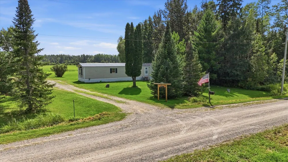 10062 Dart Road Meadowlands, MN 55765