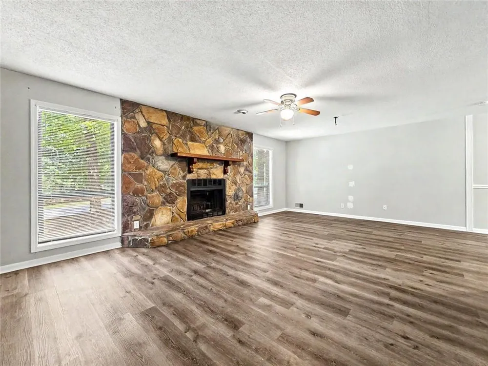 3754 Lamar Way Snellville, GA 30039