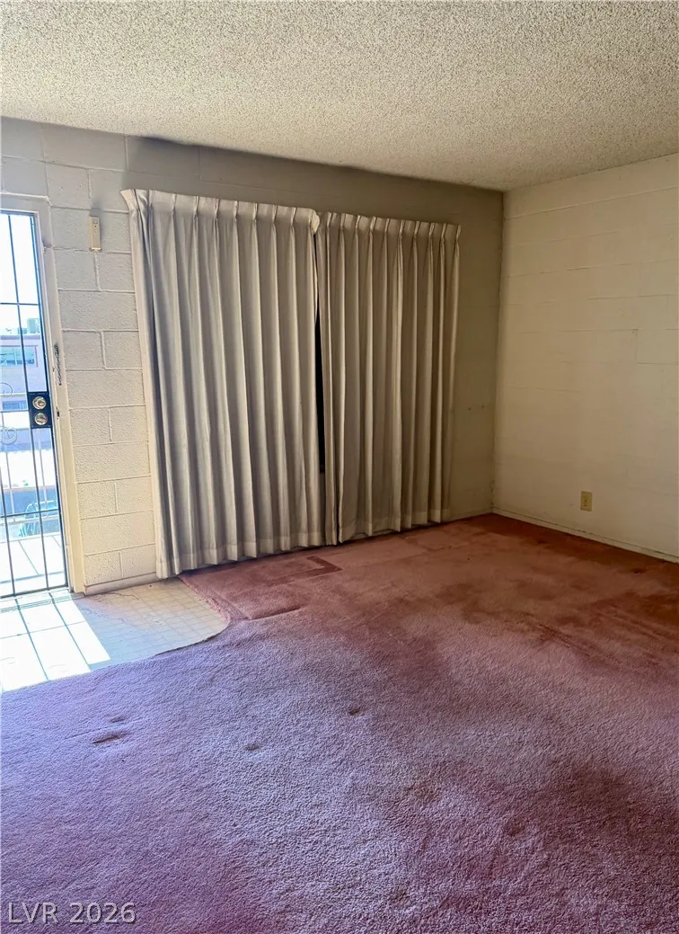 555 S Royal Crest Circle #12 Las Vegas, NV 89169
