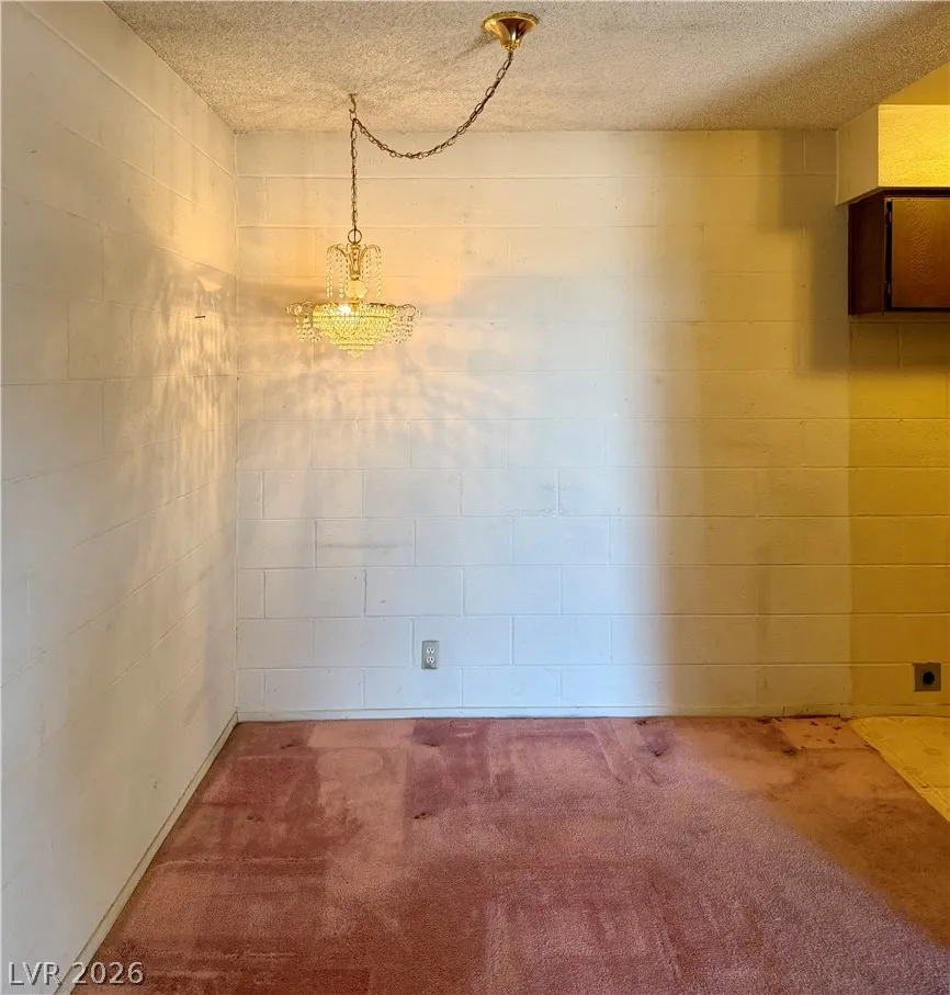 555 S Royal Crest Circle #12 Las Vegas, NV 89169