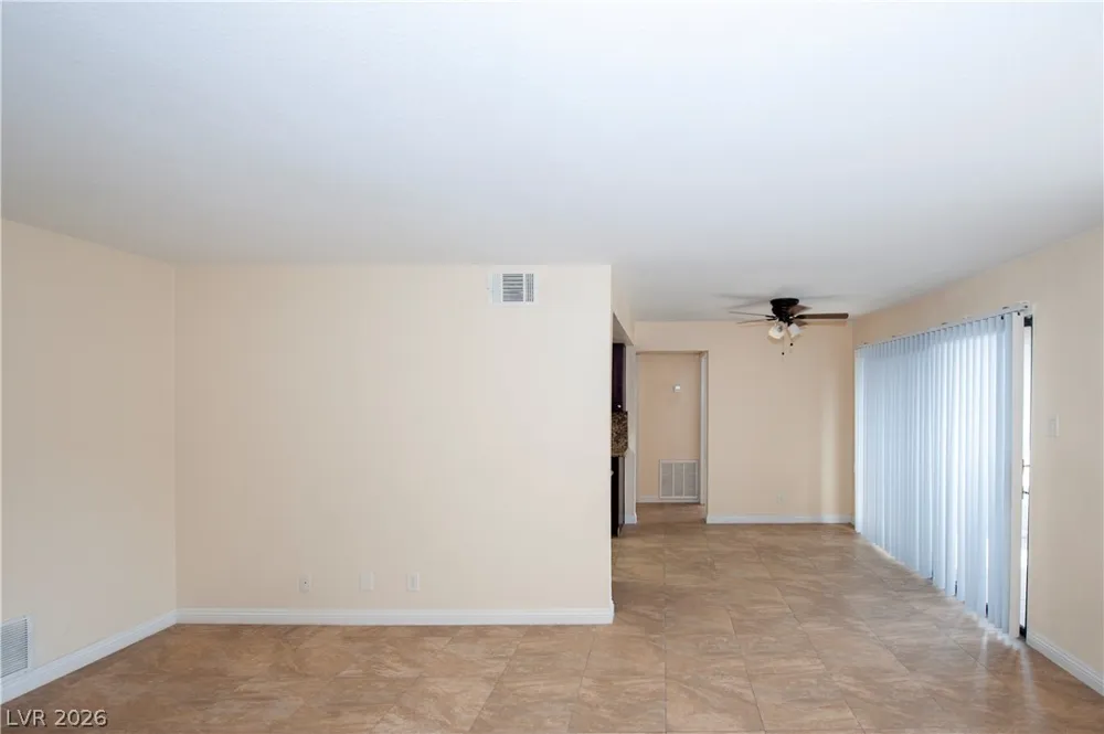 4391 Gannet Circle #11 Las Vegas, NV 89103