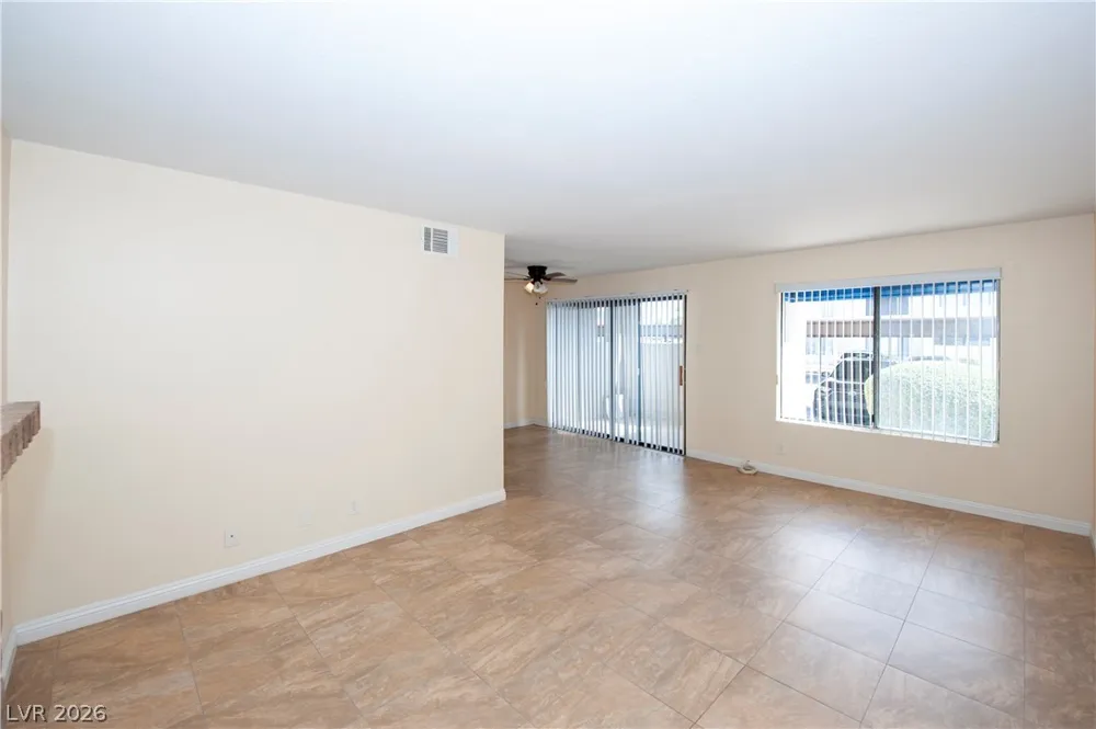 4391 Gannet Circle #11 Las Vegas, NV 89103