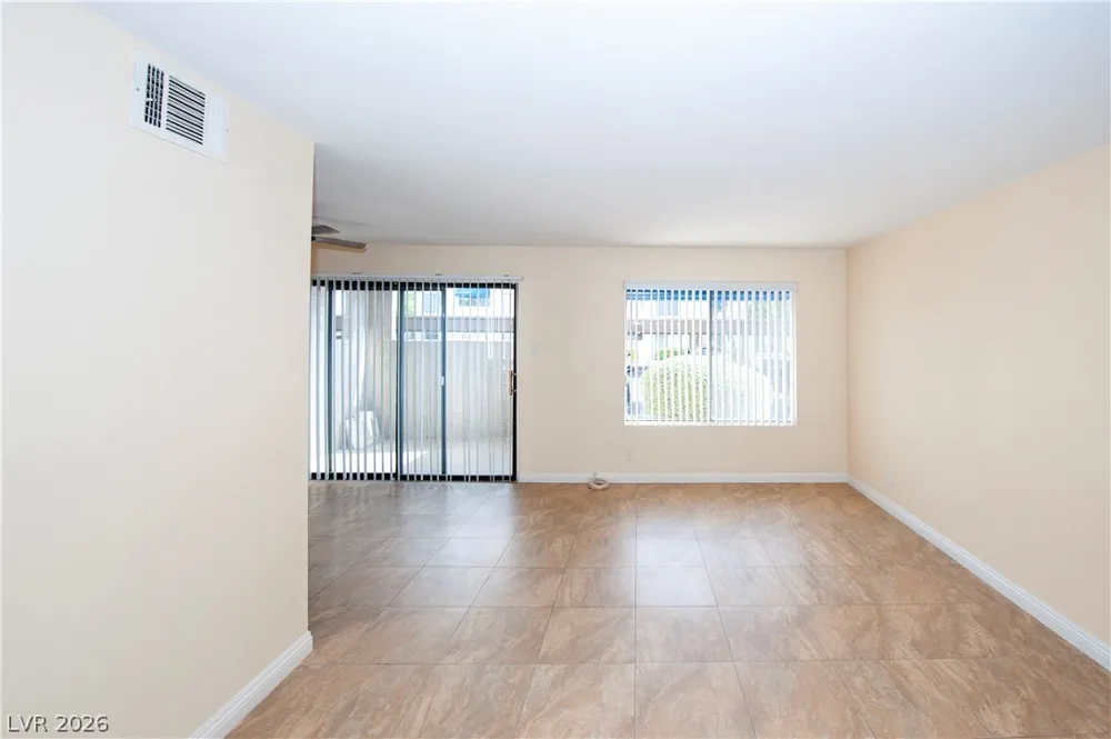 4391 Gannet Circle #11 Las Vegas, NV 89103