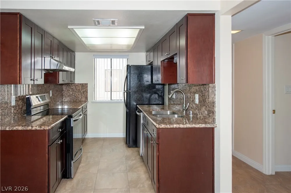 4391 Gannet Circle #11 Las Vegas, NV 89103