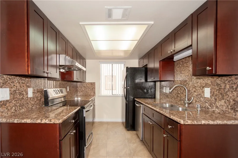 4391 Gannet Circle #11 Las Vegas, NV 89103