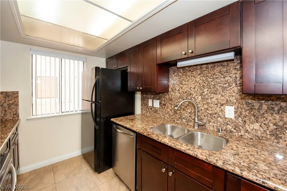 4391 Gannet Circle #11 Las Vegas, NV 89103