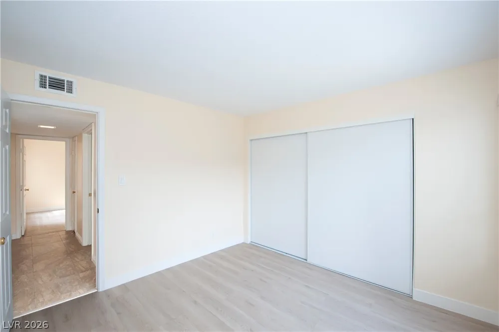 4391 Gannet Circle #11 Las Vegas, NV 89103