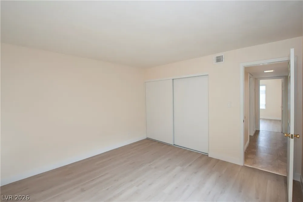 4391 Gannet Circle #11 Las Vegas, NV 89103
