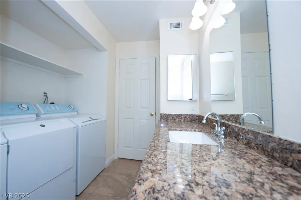 4391 Gannet Circle #11 Las Vegas, NV 89103