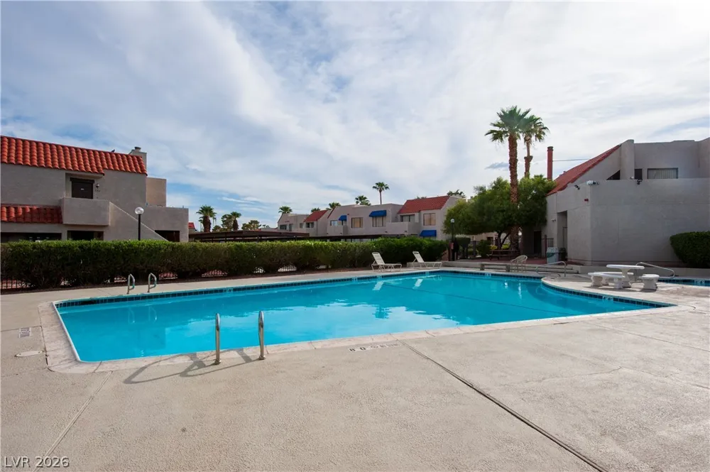 4391 Gannet Circle #11 Las Vegas, NV 89103
