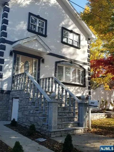 113 End Avenue 2
