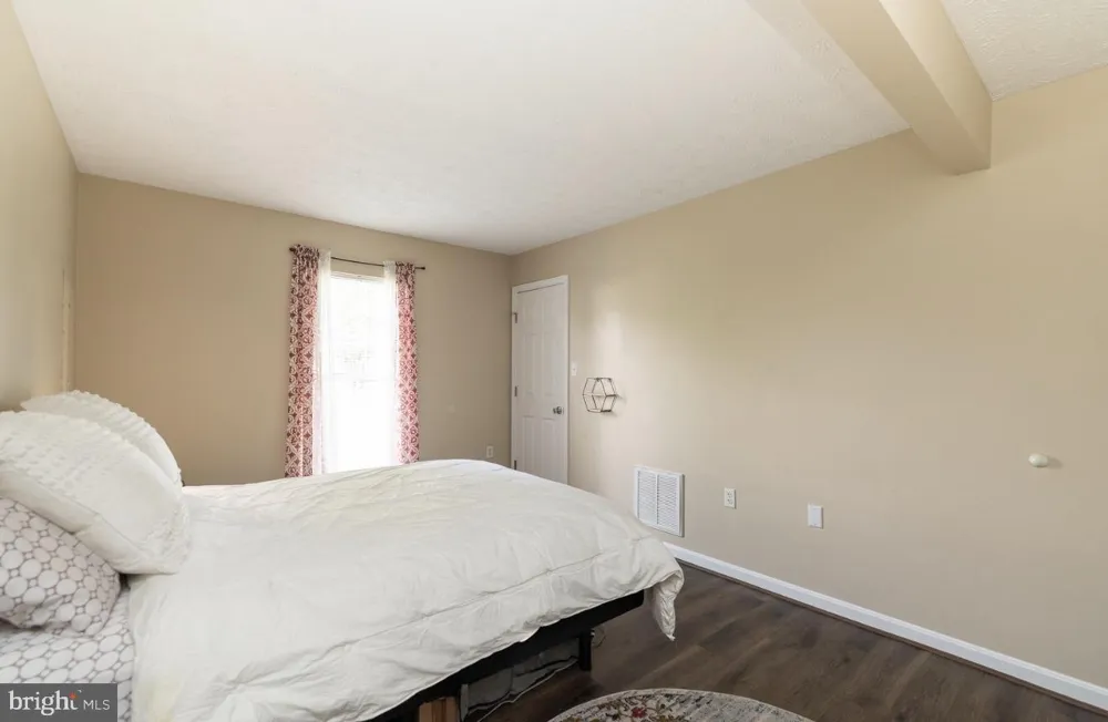216 NIGHTINGALE Stephens City, VA 22655