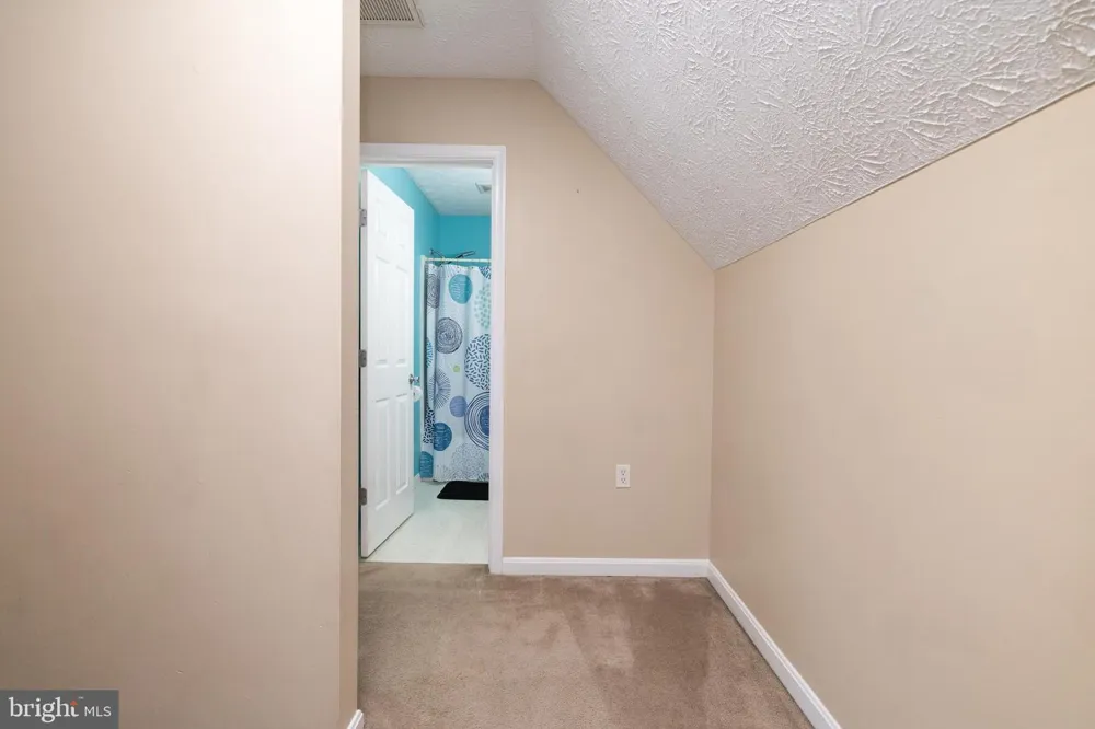 216 NIGHTINGALE Stephens City, VA 22655