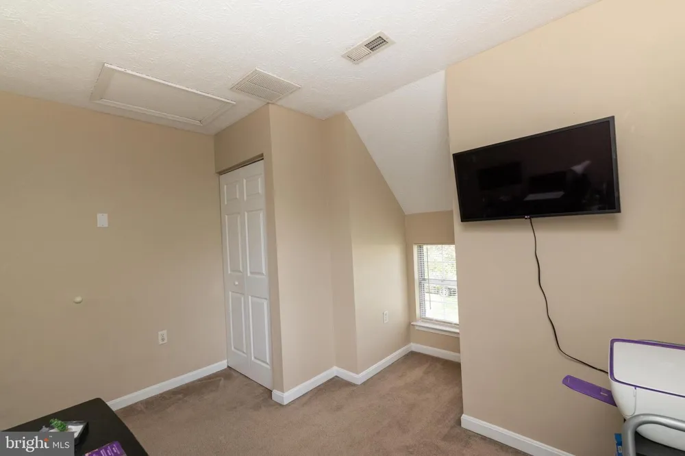 216 NIGHTINGALE Stephens City, VA 22655