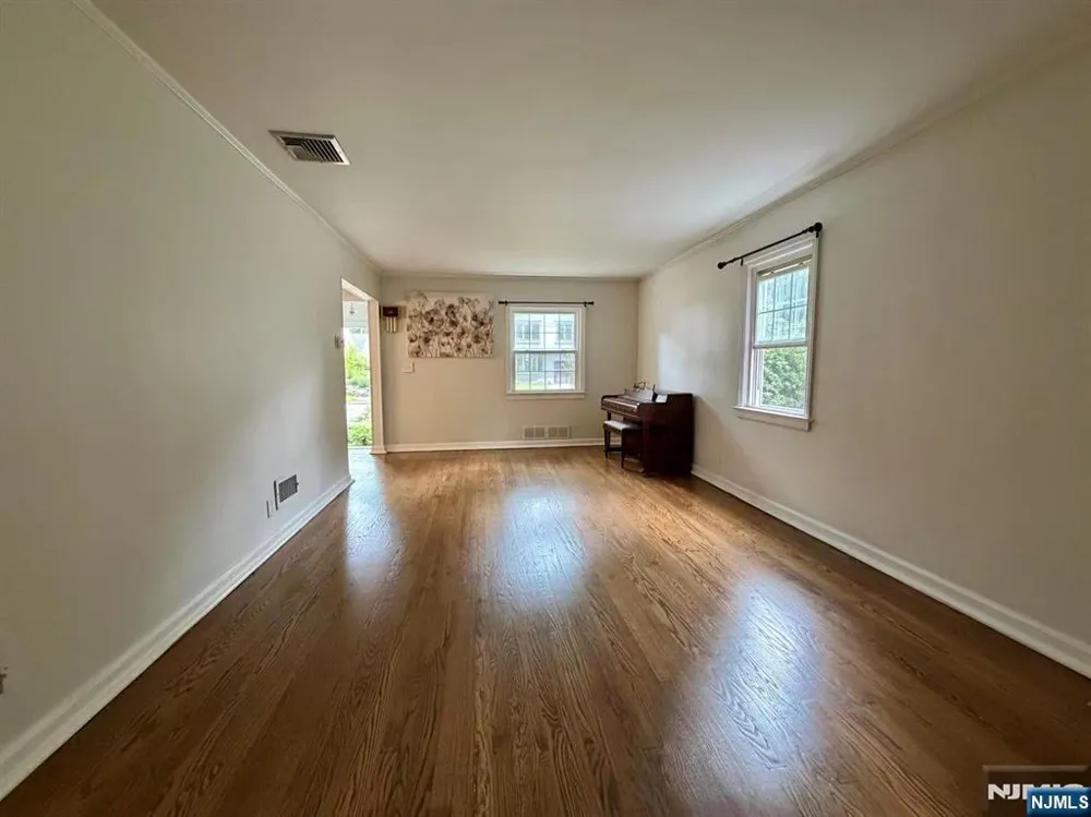 312 Wales Avenue River Edge, NJ 07661