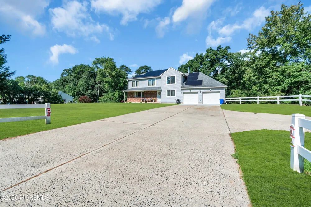 688 Fort Plains Road Howell, NJ 07731