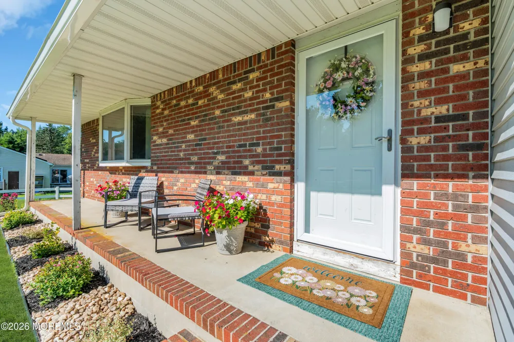 688 Fort Plains Road Howell, NJ 07731