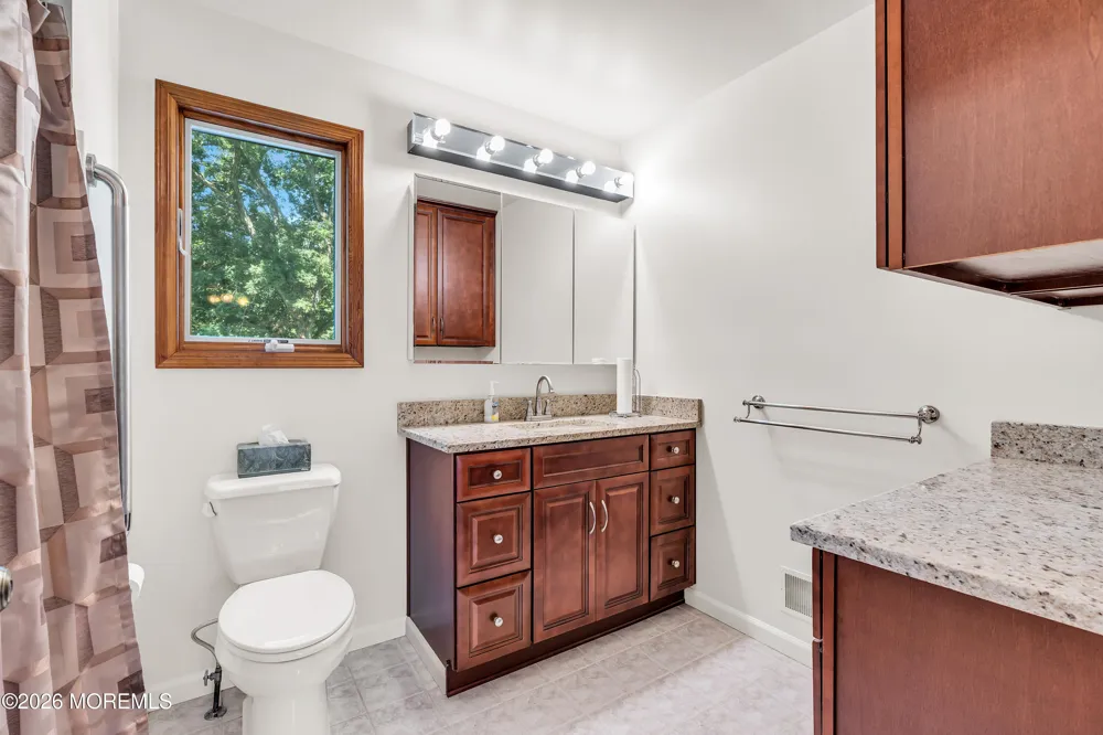 688 Fort Plains Road Howell, NJ 07731