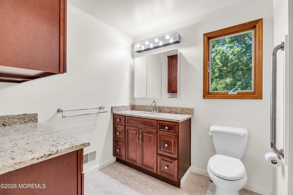 688 Fort Plains Road Howell, NJ 07731