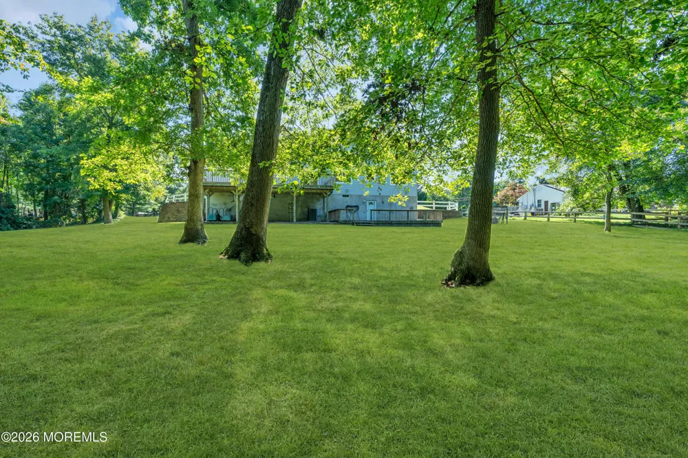 688 Fort Plains Road Howell, NJ 07731