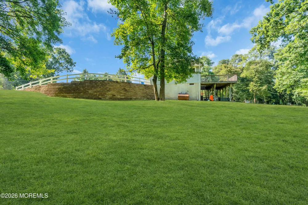 688 Fort Plains Road Howell, NJ 07731