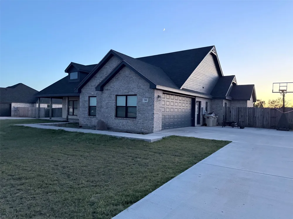 208 Ridge Road Tuscola, TX 79562