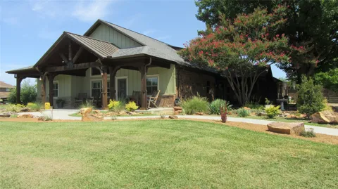 3 Highland Circle
